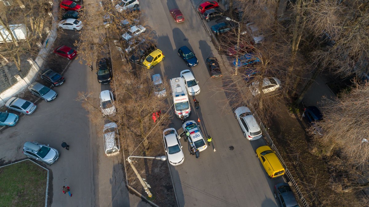 Полицейские быстро оформили ДТП Полицейские быстро оформили ДТП