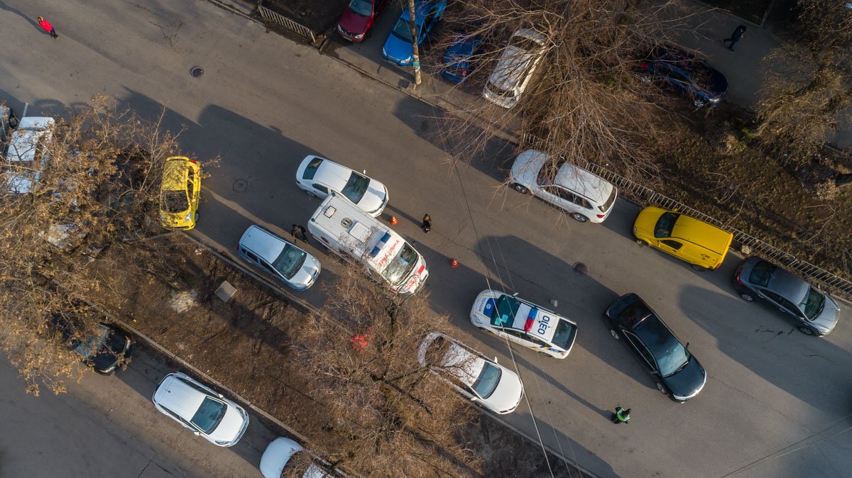 Авария произошла приблизительно в 16:00 Авария произошла приблизительно в 16:00