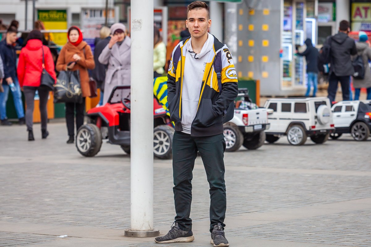 Слишком модный для серых будних Слишком модный для серых будних