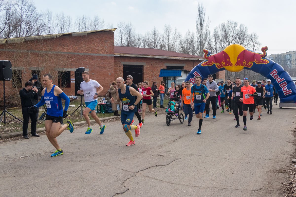 Три, два, один, вперед! Три, два, один, вперед!