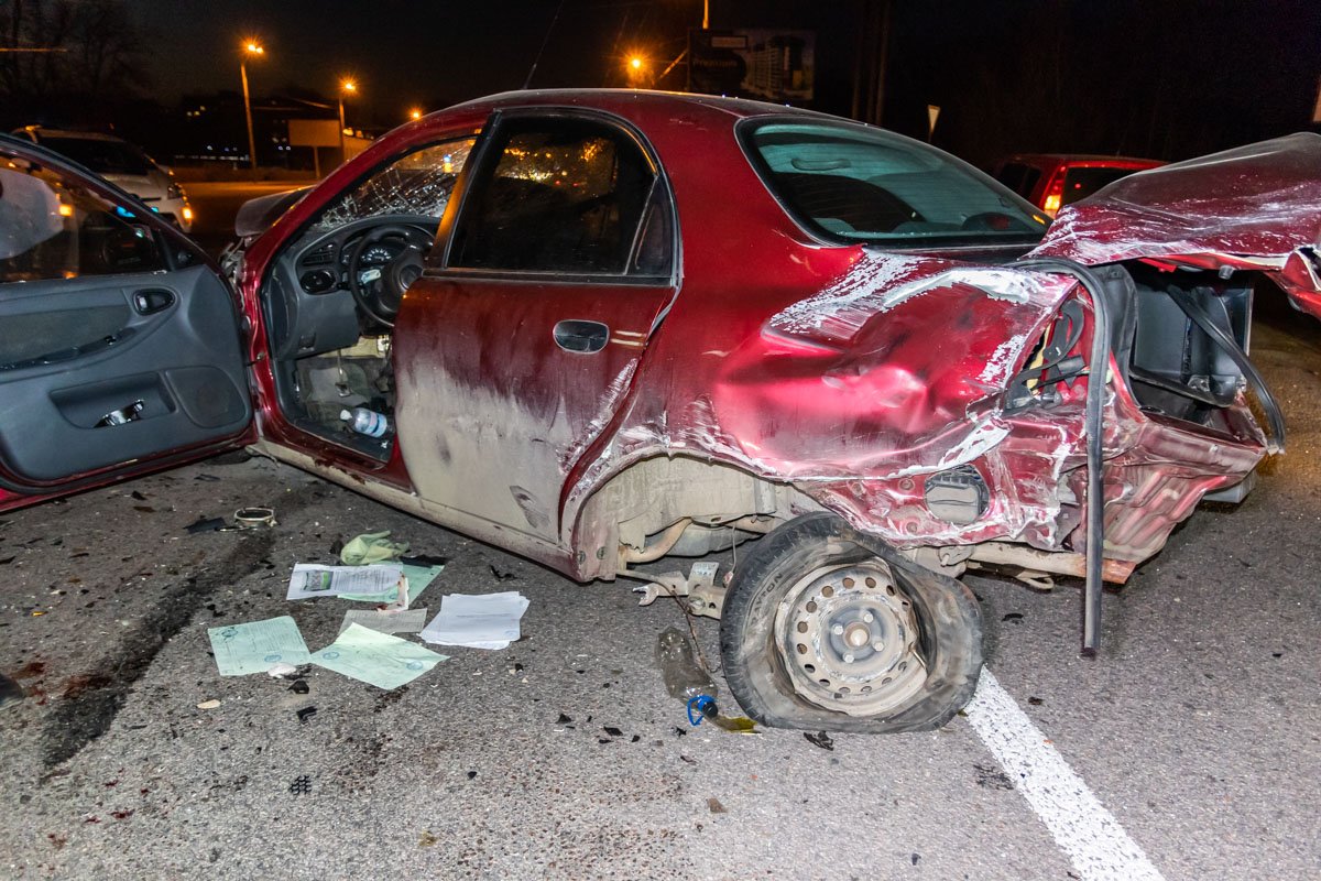 В результате столкновения пострадали 3 человека В результате столкновения пострадали 3 человека