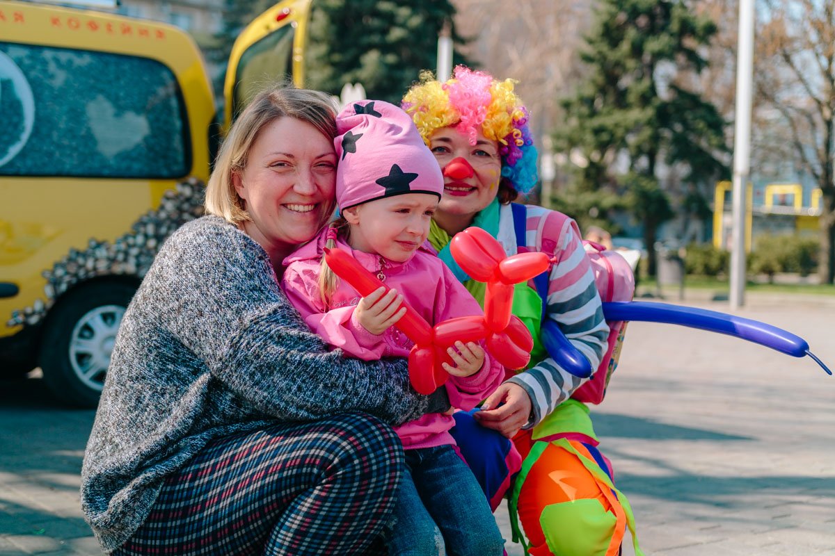 Клоуны порадовали почти всех Клоуны порадовали почти всех