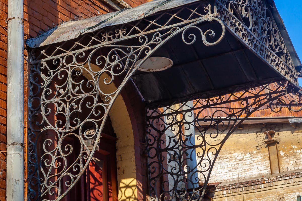 Экскурсии проводятся в понедельник, четверг и субботу по обязательной предварительной заявке Экскурсии проводятся в понедельник, четверг и субботу по обязательной предварительной заявке