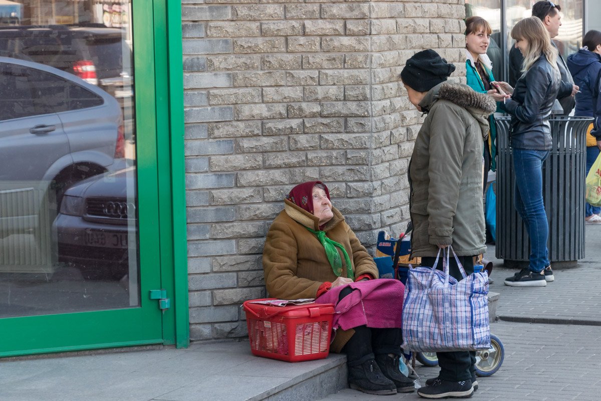 Может, кто-то их заберет