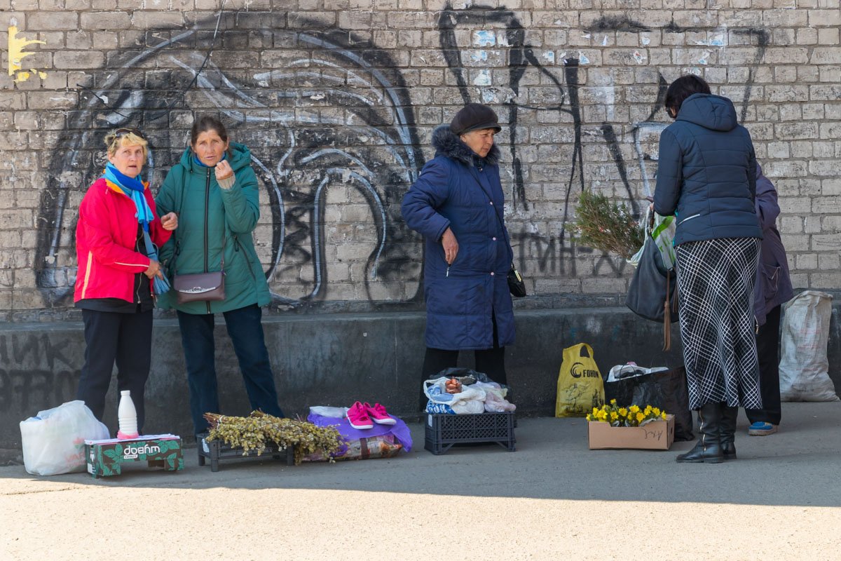 Перед праздниками можно продавать букеты