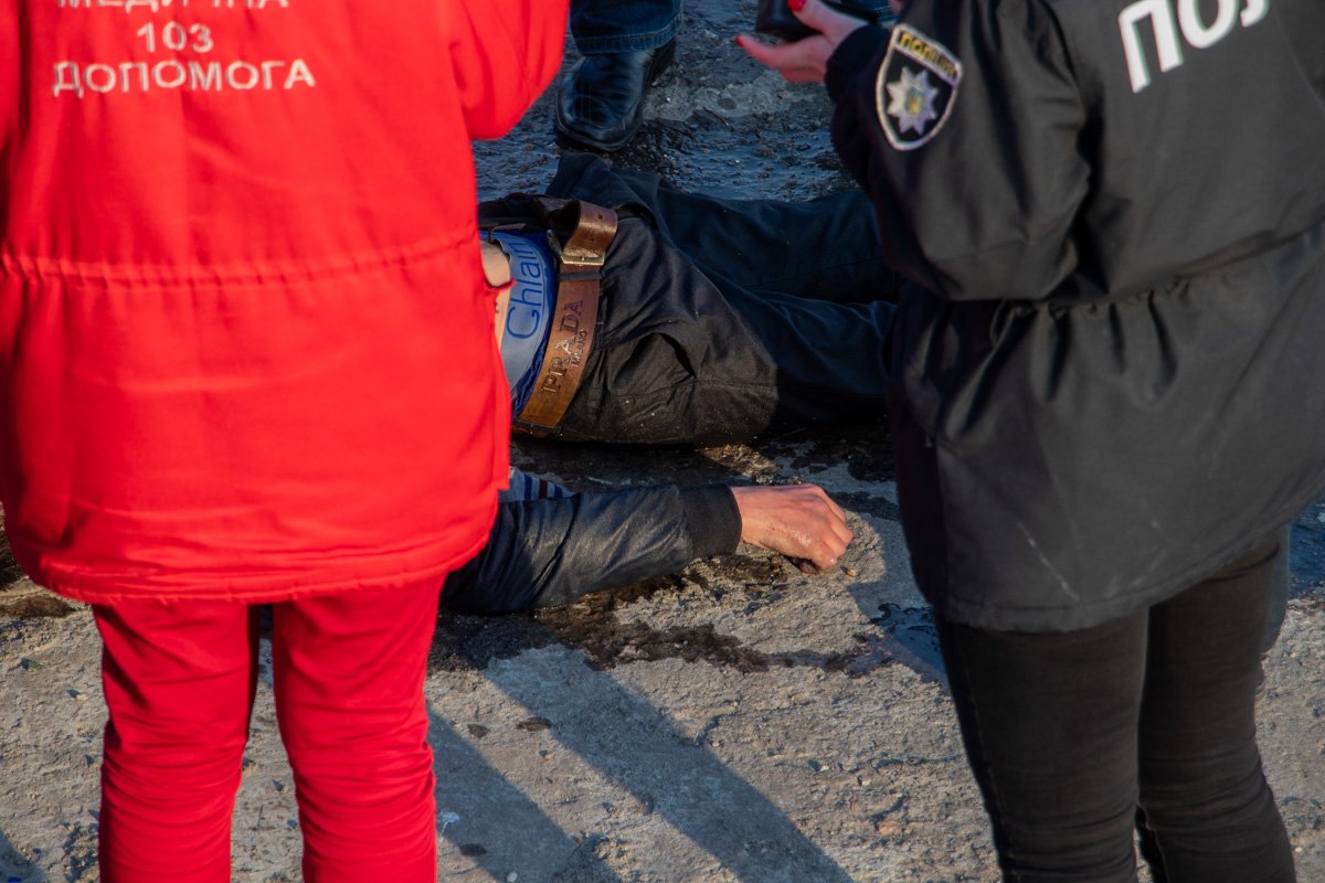 На месте ожидают судебно-медицинских экспертов