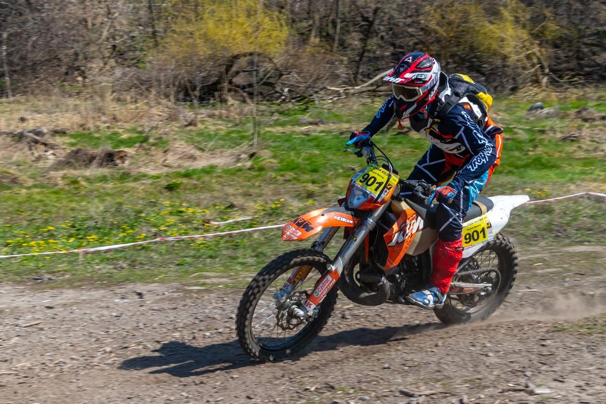 Порхай, как бабочка - жаль, как пчела! Порхай, как бабочка - жаль, как пчела!