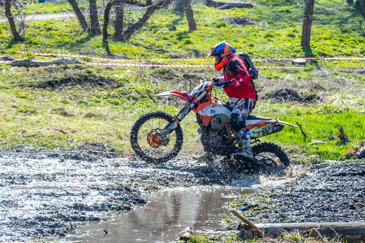 Чем больше спешка, тем меньше скорость Чем больше спешка, тем меньше скорость