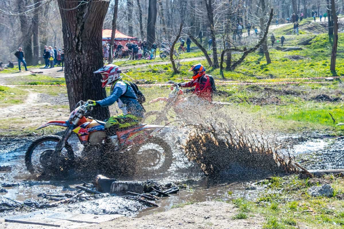 Гонщик должен быть смелым, но не должен забывать, что ничего не боятся только дураки Гонщик должен быть смелым, но не должен забывать, что ничего не боятся только дураки