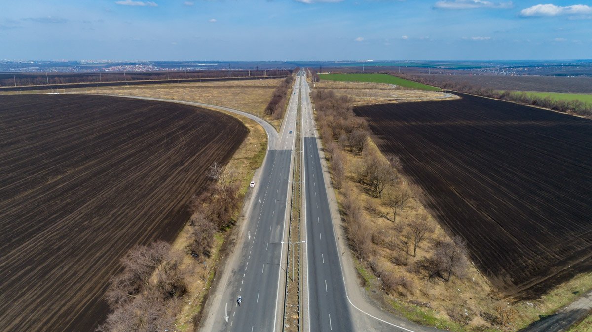 В течение года дорогу на Запорожье в трассу европейского уровня В течение года дорогу на Запорожье в трассу европейского уровня