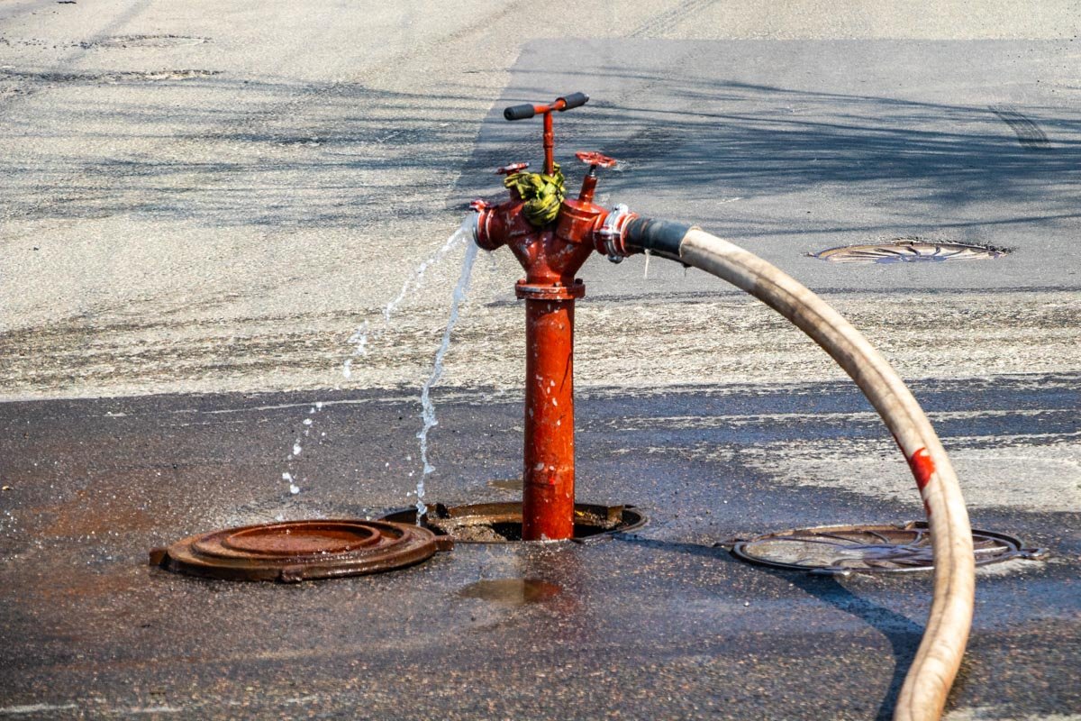 Общая площадь пожара составила 60 м². Общая площадь пожара составила 60 м².