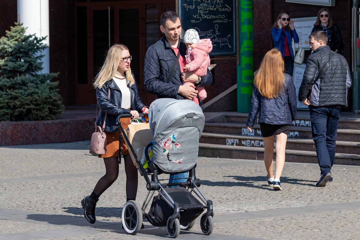 Маленькая Вселенная из трех планеток