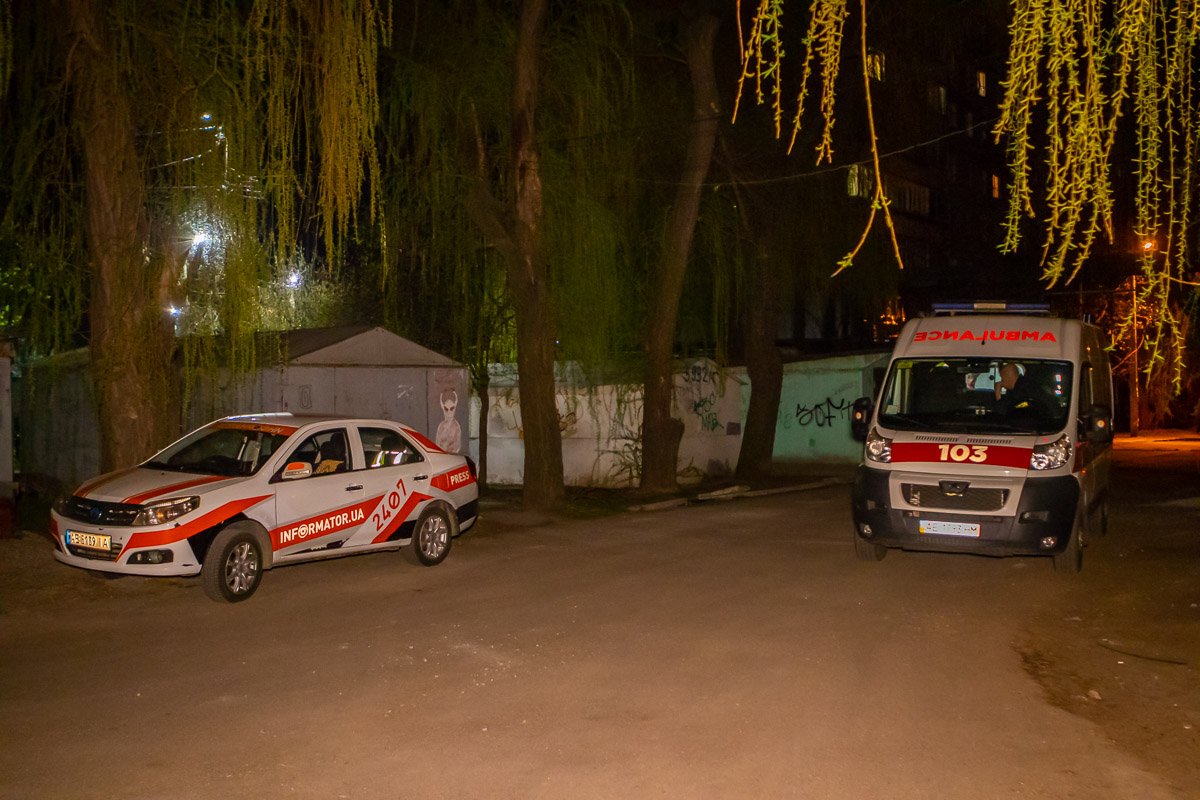 Обоих госпитализировали Обоих госпитализировали