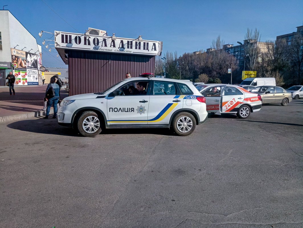 На место вызвали патрульных и следственно-оперативную группу