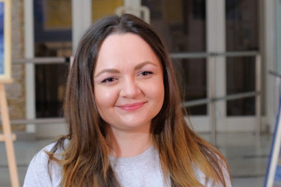 Организатор выставки Елена Солонина Организатор выставки Елена Солонина