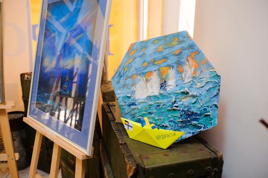 С 16 по 20 апреля картины будут экспонироваться в Музее АТО в Днепре,.. С 16 по 20 апреля картины будут экспонироваться в Музее АТО в Днепре,..