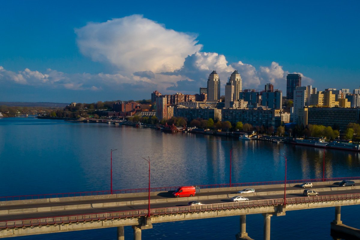 Чувствуй сердцем,оно под кожей. В каждой клетке любимых рук.
