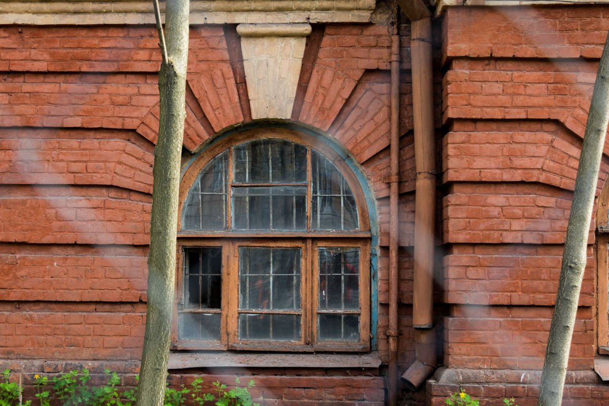 Кажется будто оно жилое Кажется будто оно жилое