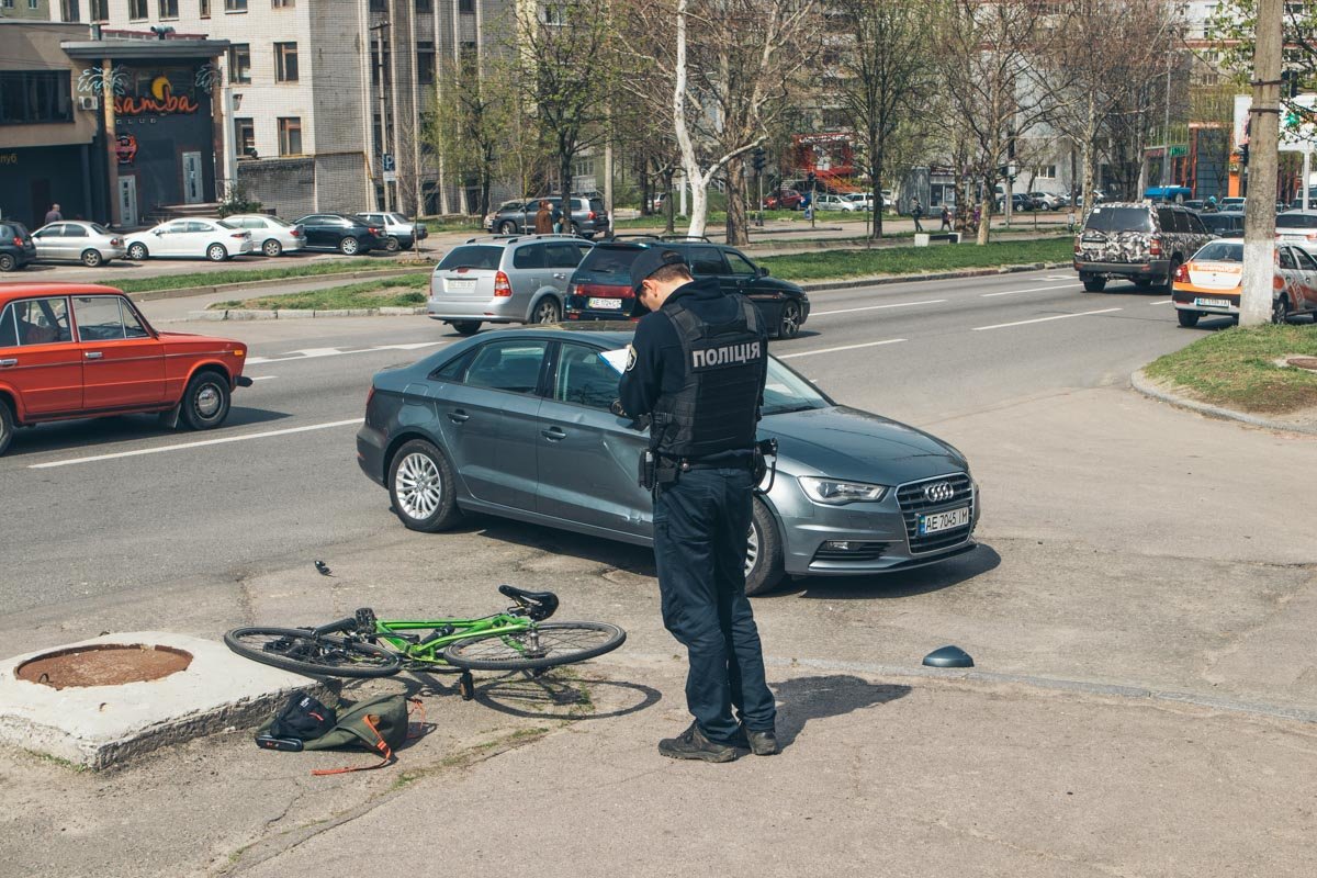 Очевидцы вызвали полицию и скорую Очевидцы вызвали полицию и скорую
