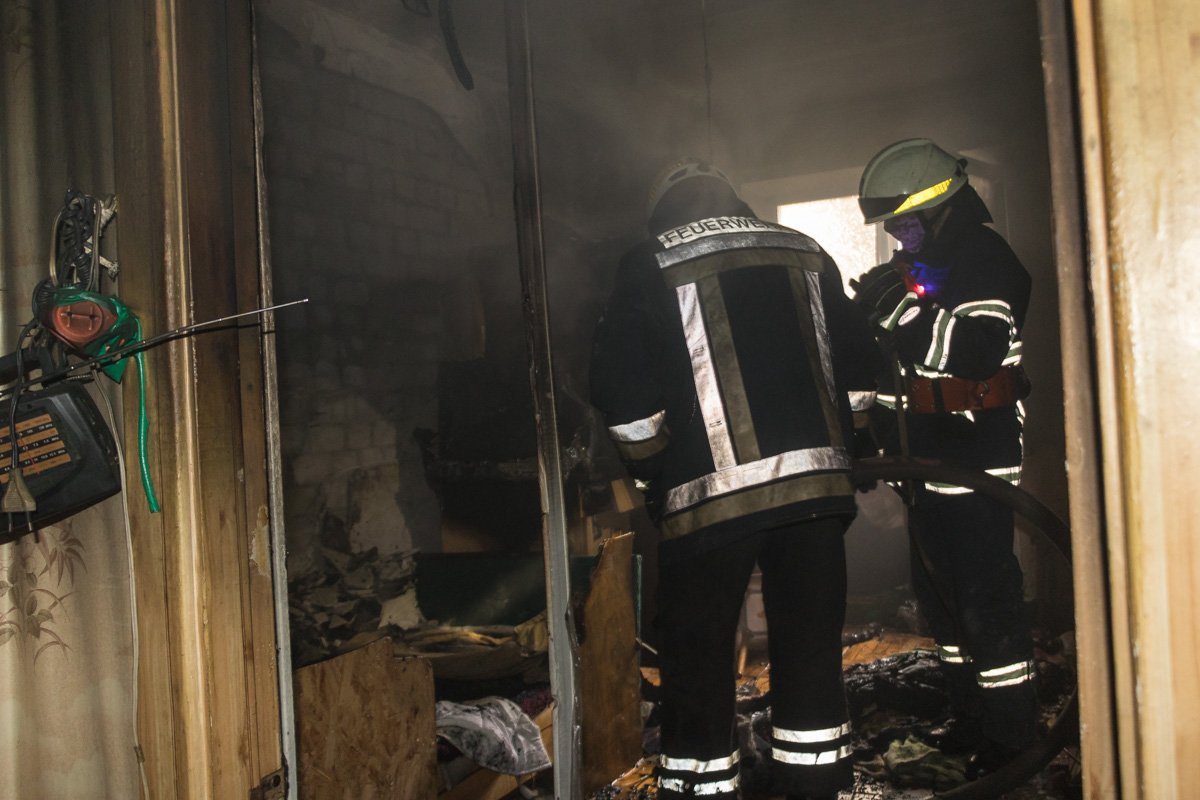 По прибытию спецслужб, хозяина в квартире не было