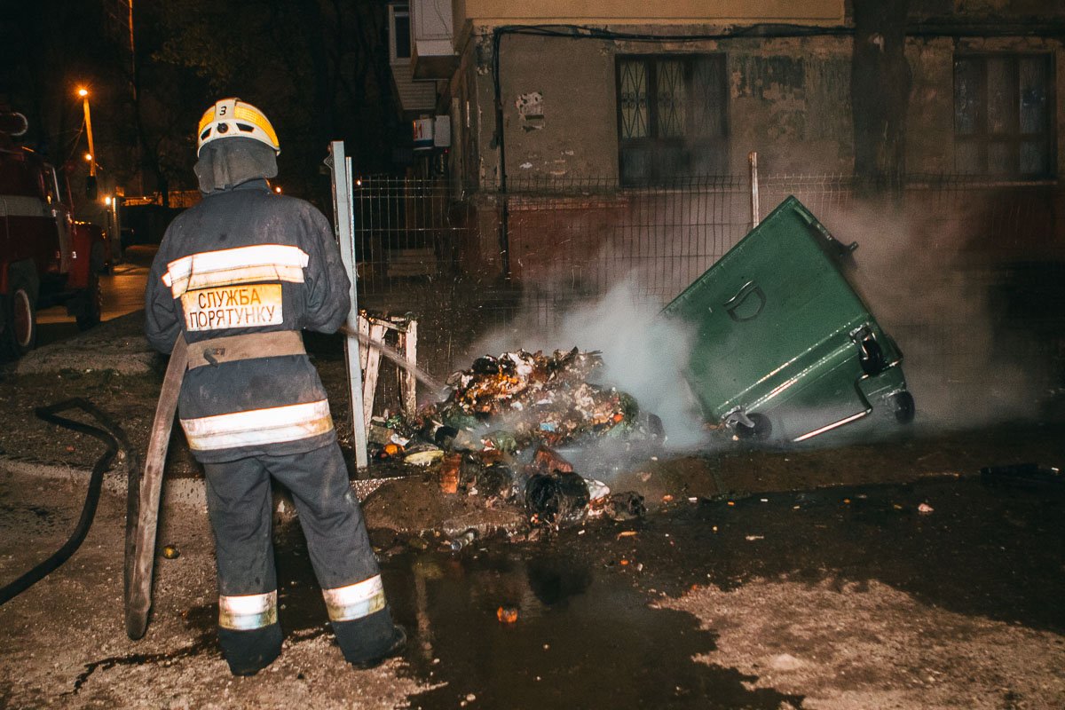 Во время пожара пострадало городское имущество