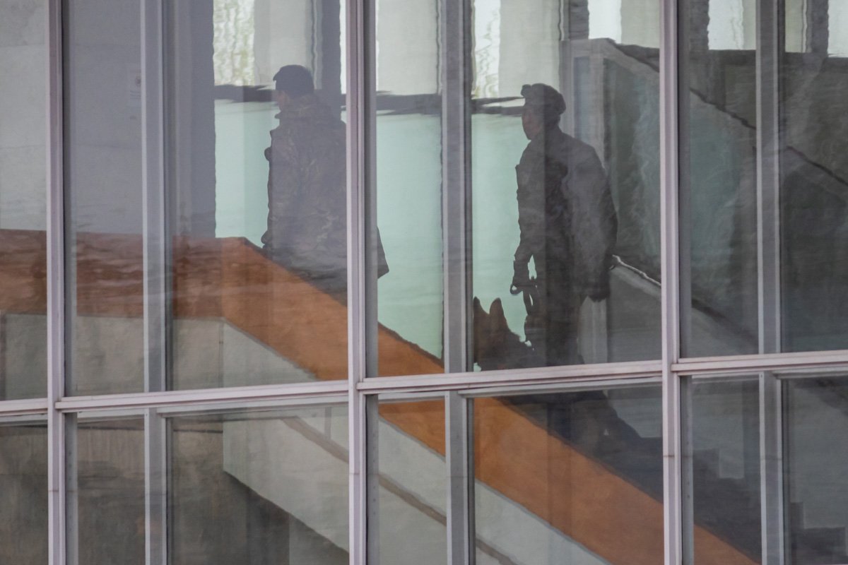 Каких-либо взрывоопасных веществ в помещении не нашли Каких-либо взрывоопасных веществ в помещении не нашли