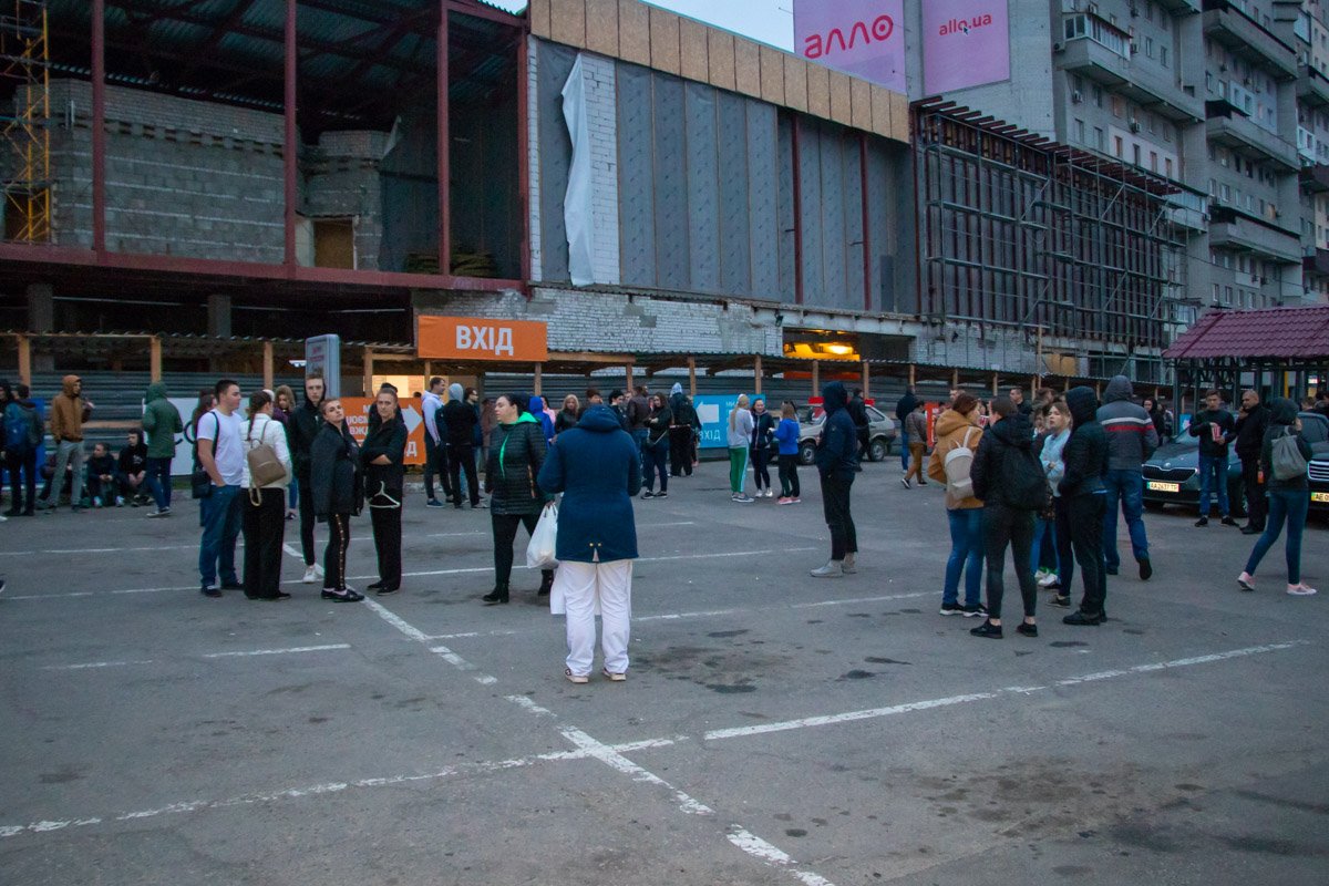 Из "Дафи" вывели около 1000 людей Из "Дафи" вывели около 1000 людей