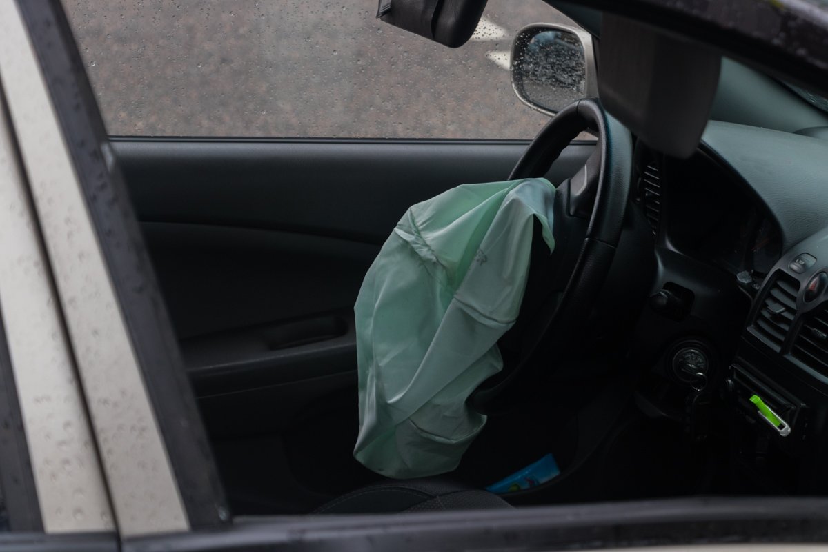 Из-за этого произошло столкновение Из-за этого произошло столкновение