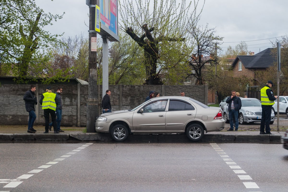 Ожидается следователь по ДТП Ожидается следователь по ДТП