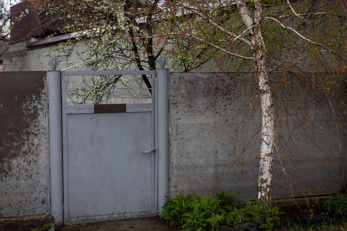 Со слов местных жителей, они живут в постоянном страхе Со слов местных жителей, они живут в постоянном страхе