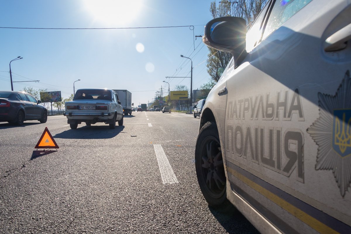 Образовалась большая пробка Образовалась большая пробка