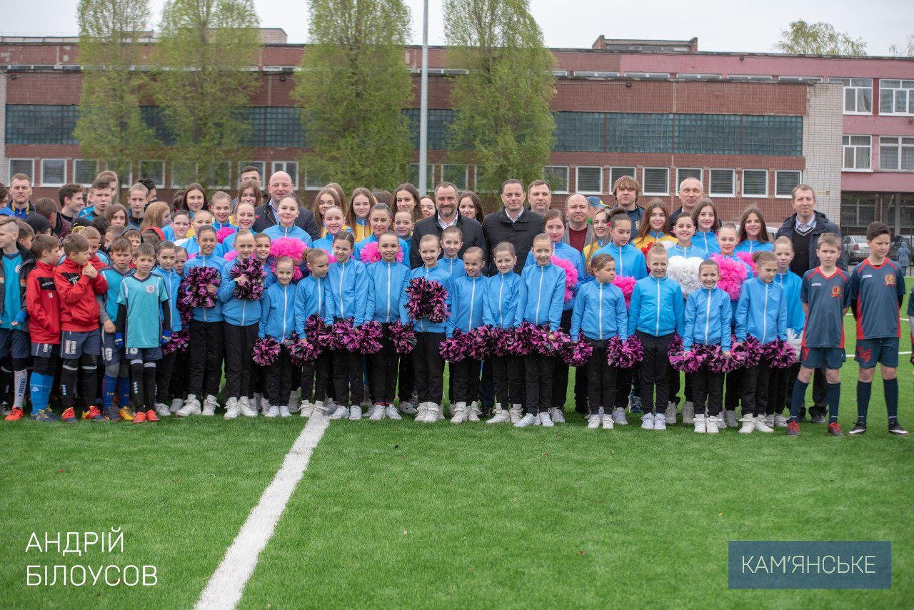 В Каменском открыли многофункциональный стадион, построенный с нуля 6
