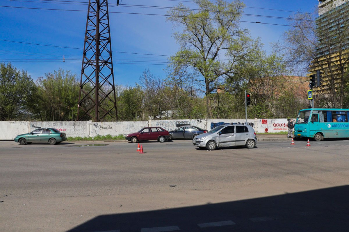 Водитель Hyundai остался целым и невредимым Водитель Hyundai остался целым и невредимым