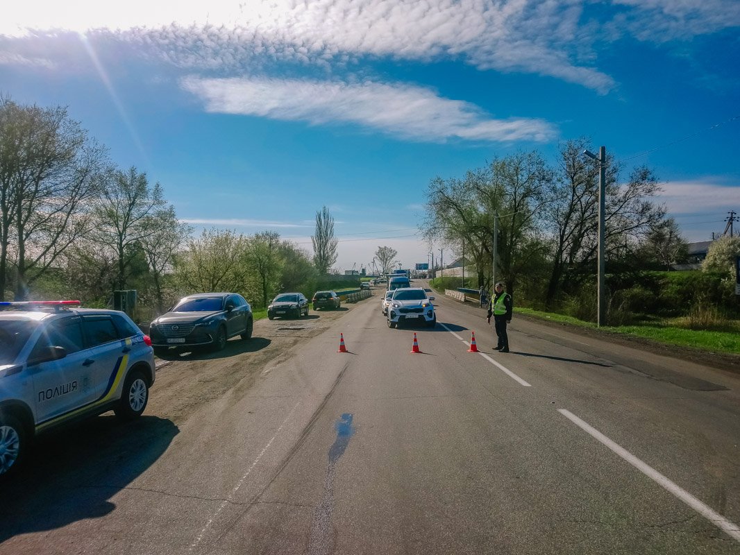 Движение на данном отрезке дороги затруднено Движение на данном отрезке дороги затруднено