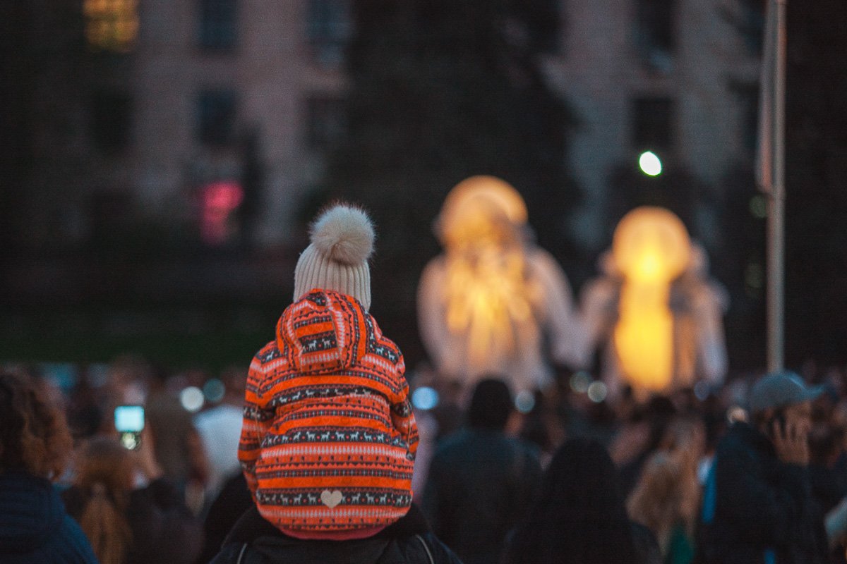 Маленькие зрители смотрели затаив дыхание 
