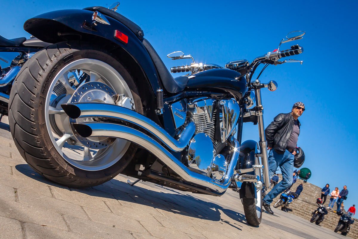 Блестящий конь Блестящий конь