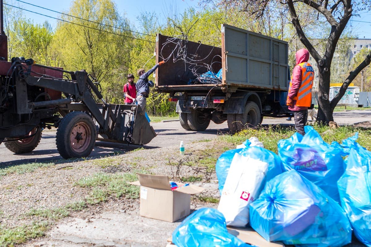 Выходите на субботник и вы Выходите на субботник и вы