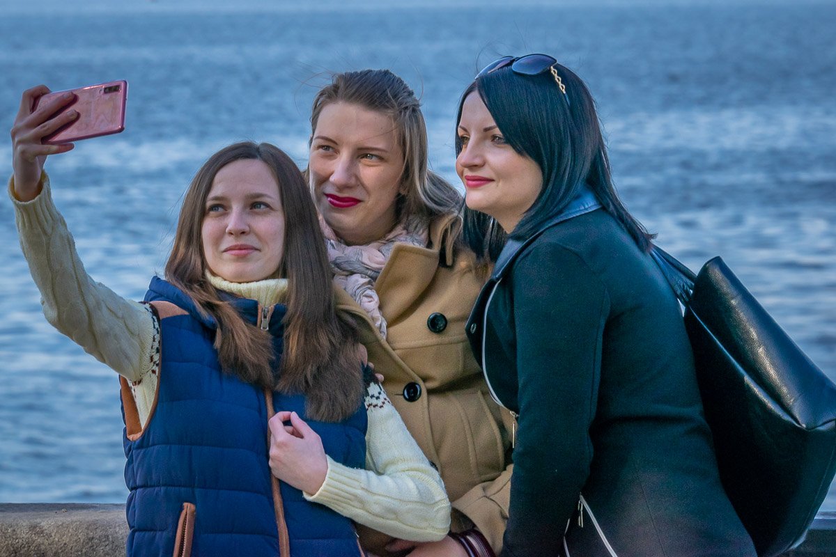 Больше селфи Больше селфи