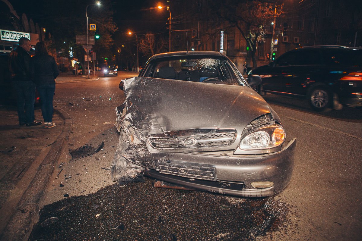 Движение по улице Староказацкой затруднено Движение по улице Староказацкой затруднено