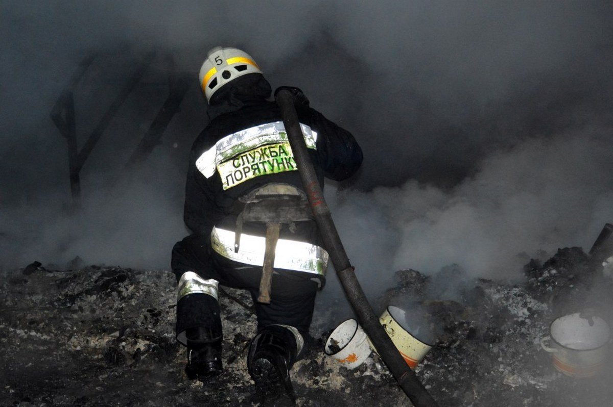 Для того, чтобы окончательно ликвидировать пожар, спасателям понадобилось больше трех часов