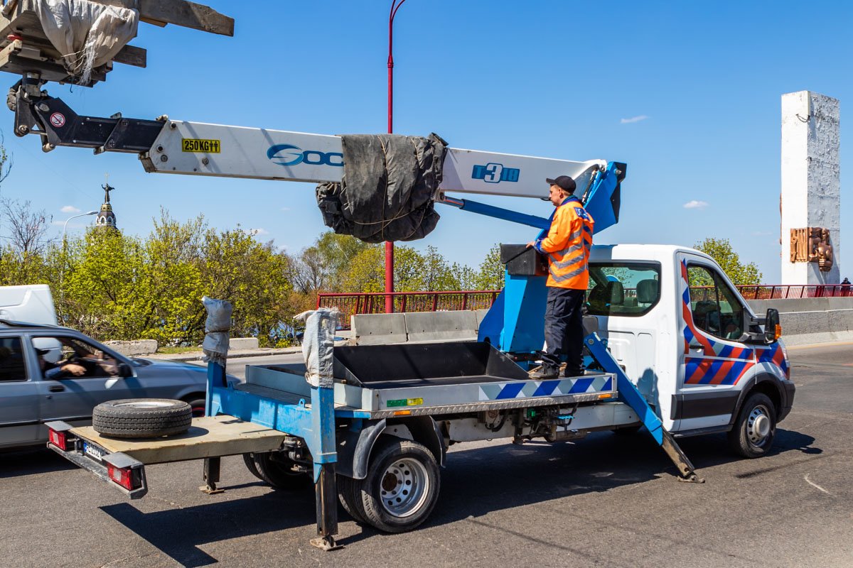 Напомним, что уже 22 апреля правую сторону моста закроют на ремонт