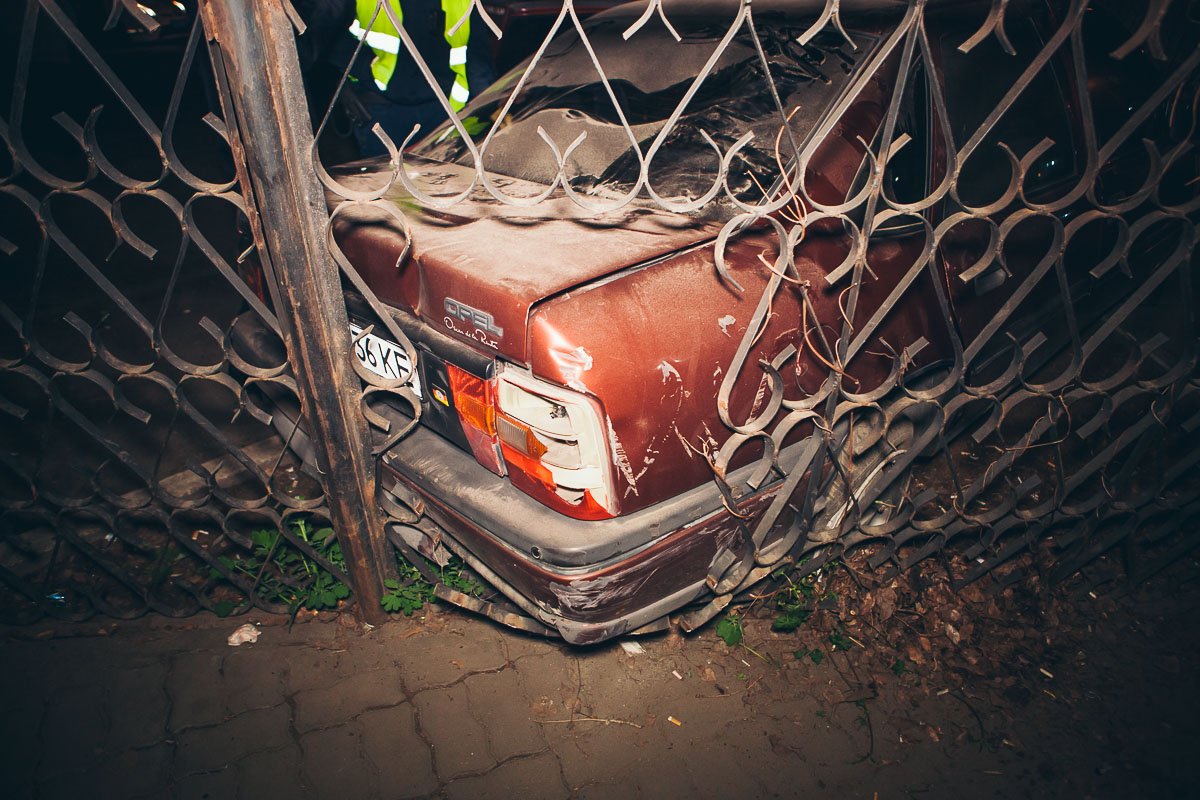 Водитель скрылся с места 