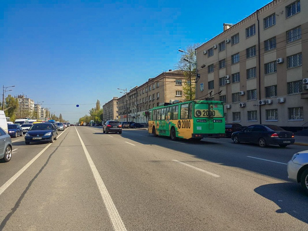 Движение электротранспорта в сторону центра временно заблокировано. В Подгородное идут свободно Движение электротранспорта в сторону центра временно заблокировано. В Подгородное идут свободно