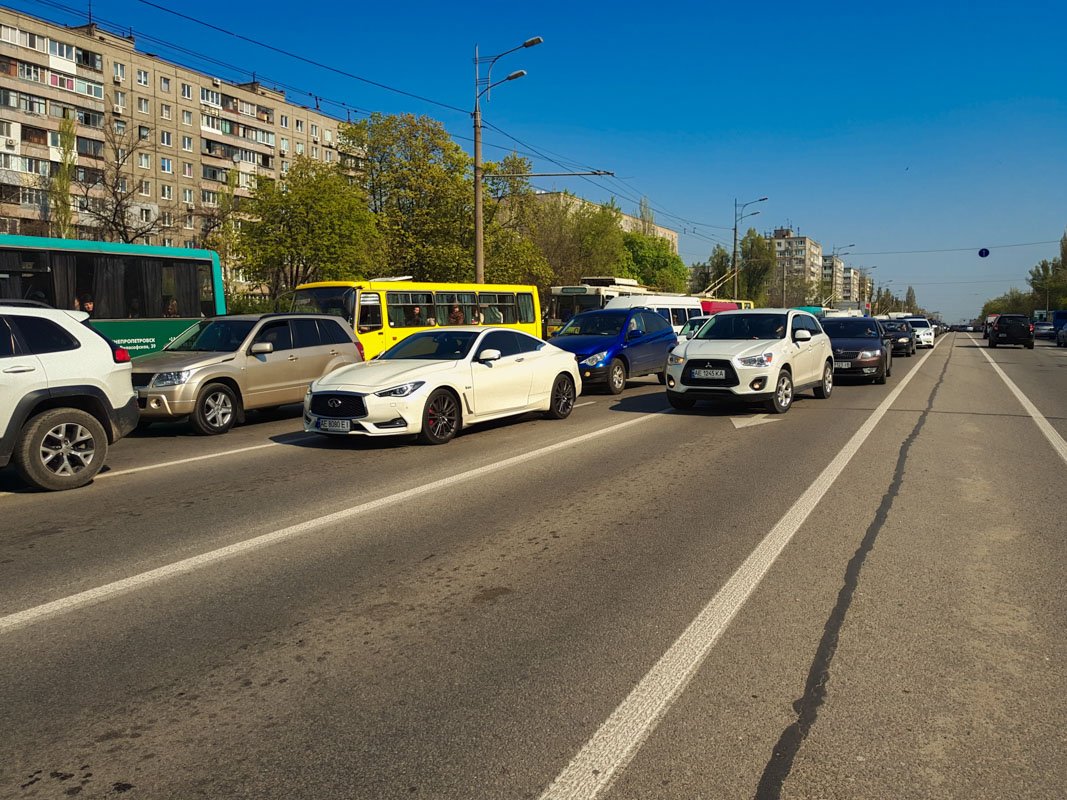 Будьте внимательными и рассчитывайте габариты своих автомобилей Будьте внимательными и рассчитывайте габариты своих автомобилей