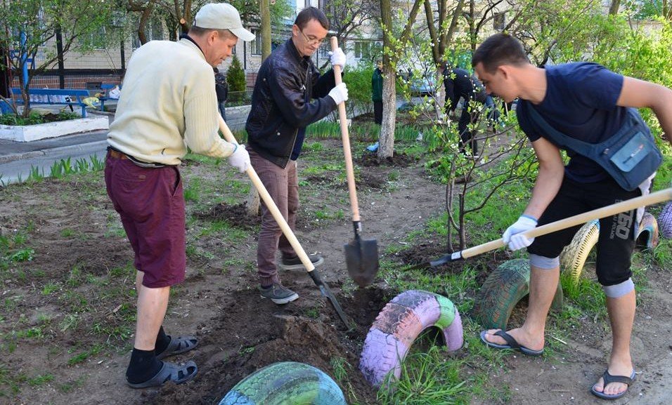 Можно заработать деньги на благоустройство двора Можно заработать деньги на благоустройство двора