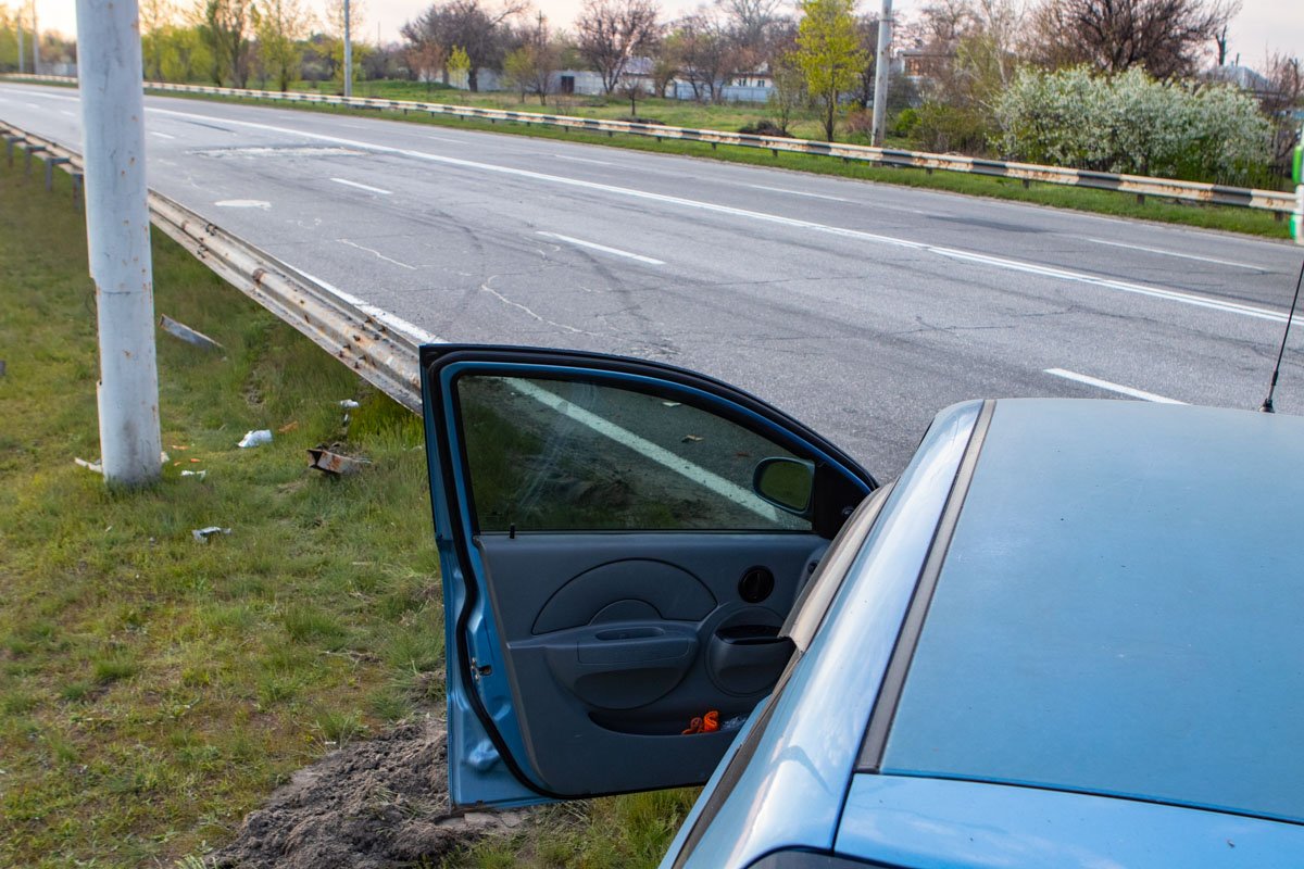 К счастью, никто не пострадал. Кроме авто К счастью, никто не пострадал. Кроме авто