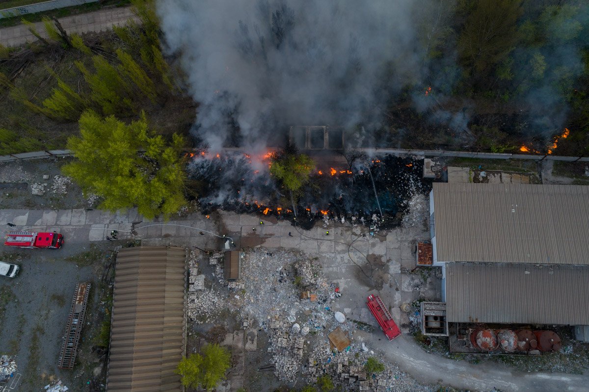 Пожар начался около 17:20 Пожар начался около 17:20