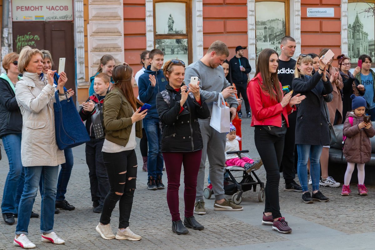 И пусть весь мир подождет