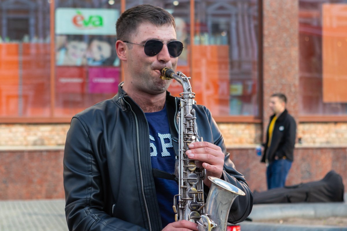 Короткий перфоманс в центре Днепра действительно порадовал многих