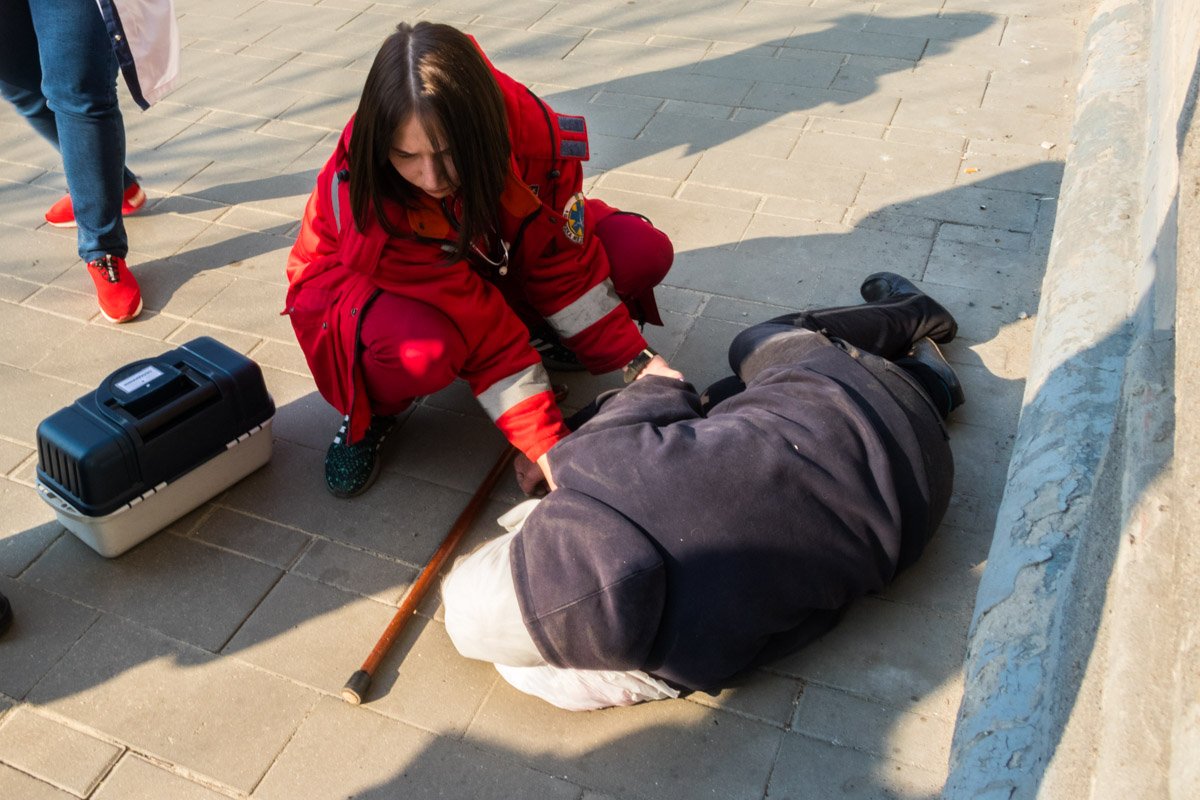 Женщину госпитализировали Женщину госпитализировали